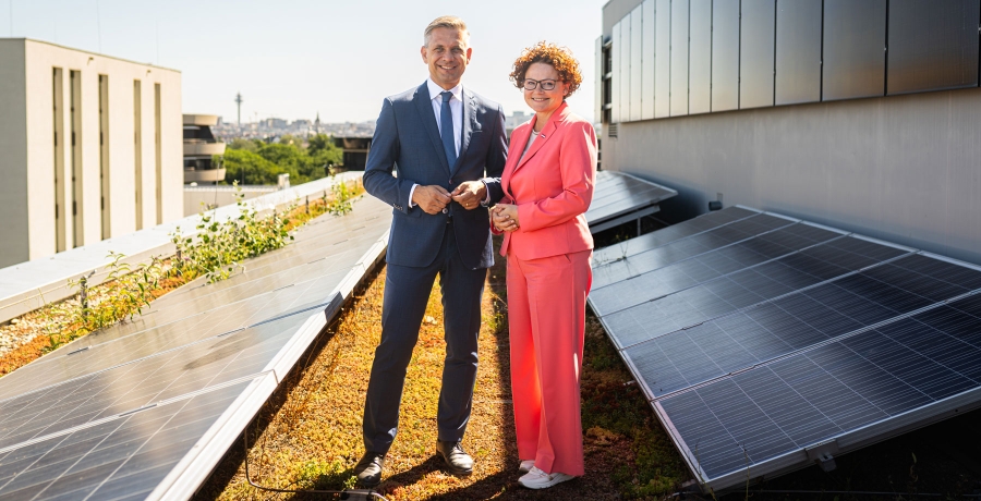 Bundesminister Hattmannsdorfer und Staatssekretärin Zehetner