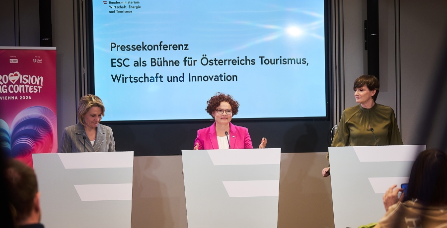 Staatssekretärin Elisabeth Zehetner, ÖW-Geschäftsführerin Astrid Steharnig-Staudinger und ORF-Programmdirektorin Stefanie Groiss-Horowitz präsentieren Kooperation rund um den Eurovision Song Contest 2026