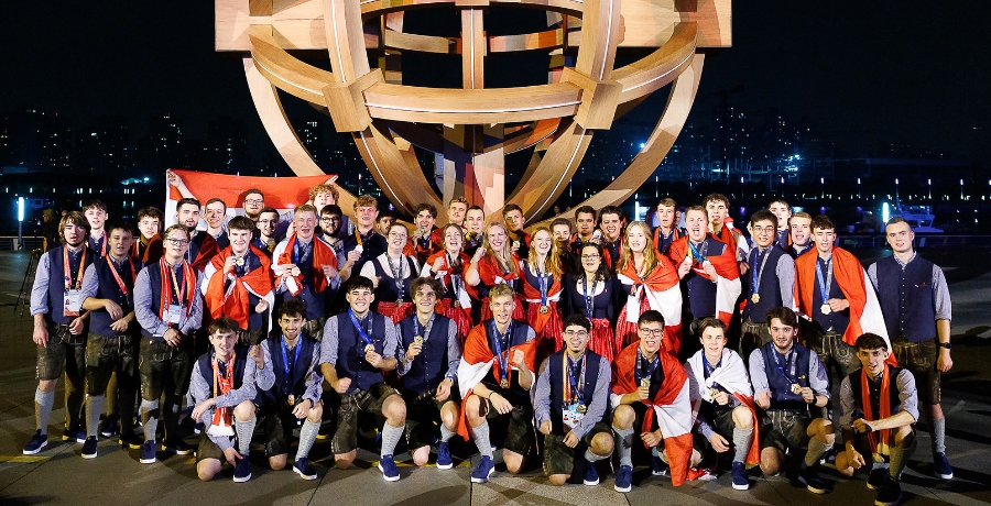 Das Team Austria bei der Preisverleihung bei den WorldSkills 2026