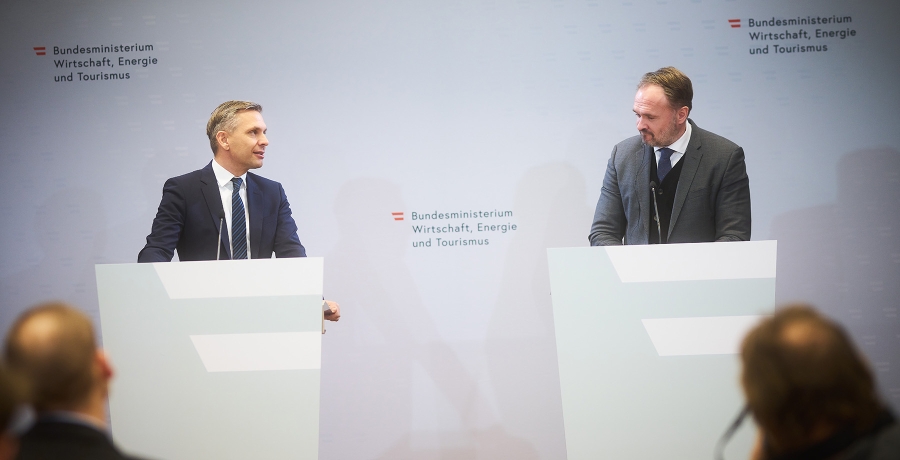 Wirtschaftsminister Wolfgang Hattmannsdorfer und EU-Energiekommissar Dan Jørgensen
