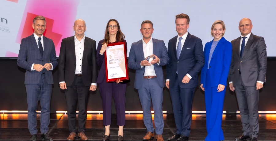 Foto der Überreichung des Staatspreises Innovation 2025