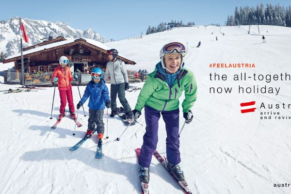 4 children skiing