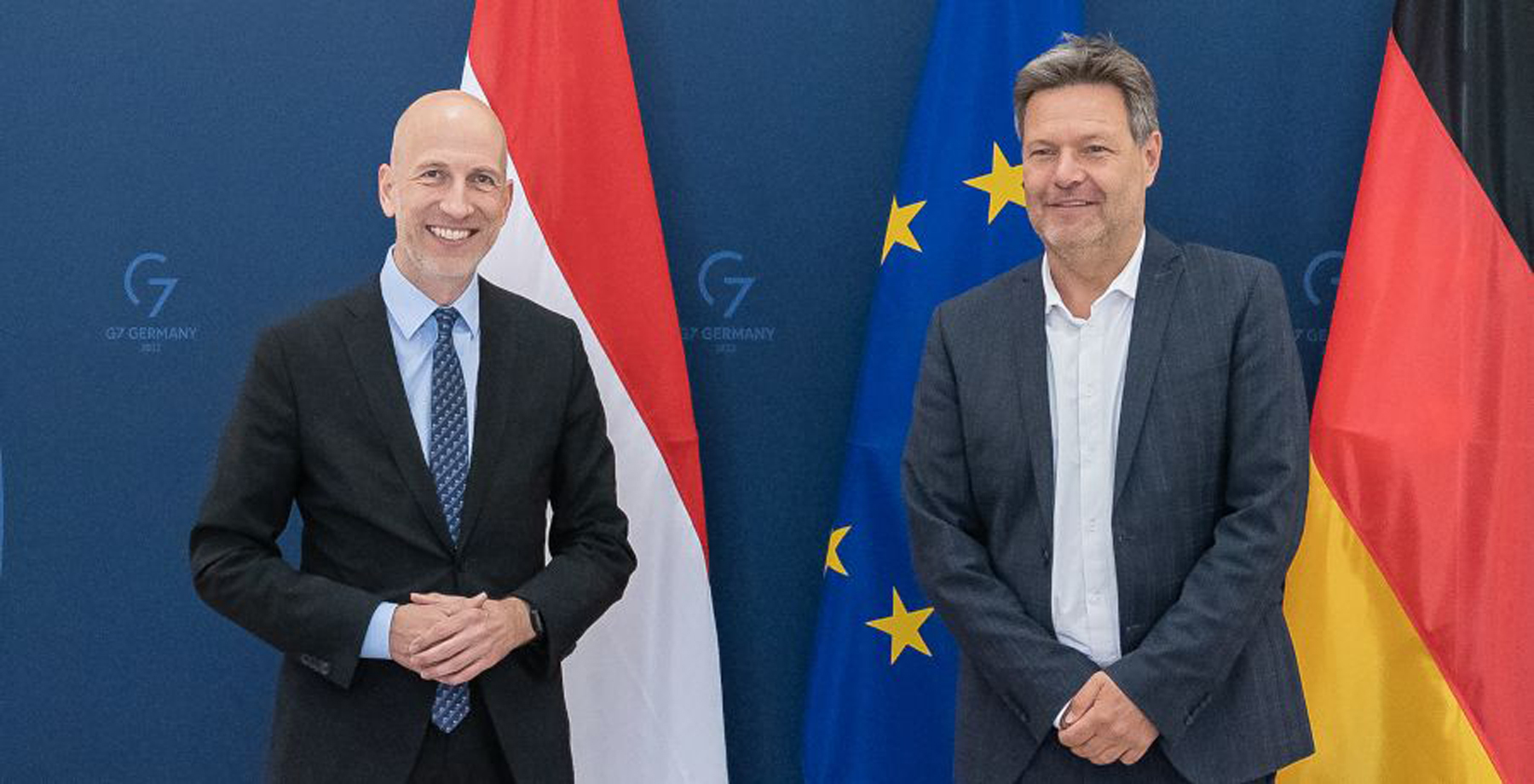Bundesminister Kocher spricht mit dem deutschen Wirtschaftsminister Habeck über aktuelle Herausforderungen.