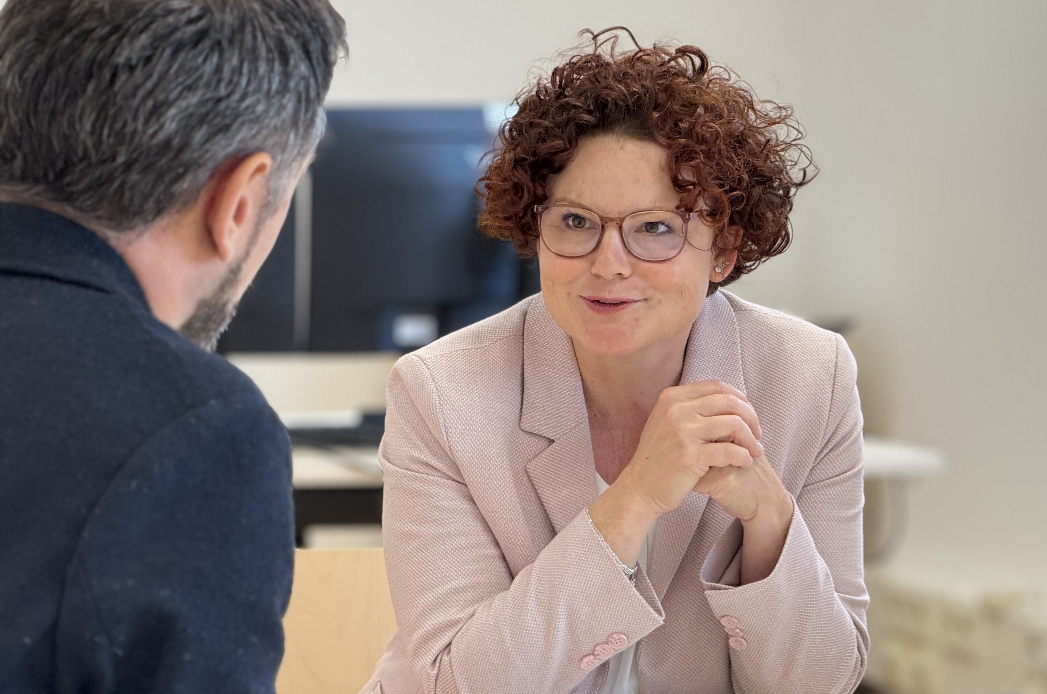 Staatssekretärin Zehetner im Gespräch